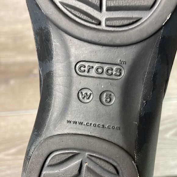 Crocs Sloane Graphic Leopard Iconic Comfort Womens Sz 5 Black Gray Slip On Shoes - Picture 6 of 11